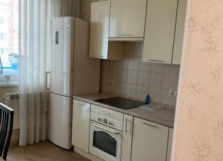 Сдаю в аренду 2-ком. квартиру, 60 м2, Московская область, улица 3-е Почтовое Отделение, 102