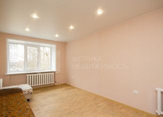 Продается 1-ком. квартира, 29.6 м2, Тюмень, улица Ватутина, 14