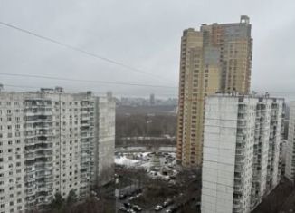 Сдам 2-комнатную квартиру, 38 м2, Москва, Осенний бульвар, 12к10, район Крылатское