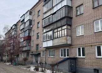 Продаю трехкомнатную квартиру, 57 м2, Коркино, улица Карла Маркса, 18