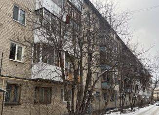 Аренда двухкомнатной квартиры, 43 м2, Екатеринбург, Черноярская улица, 10, метро Машиностроителей