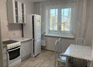 Сдается 1-ком. квартира, 42 м2, Красноярск, улица Молокова, 28