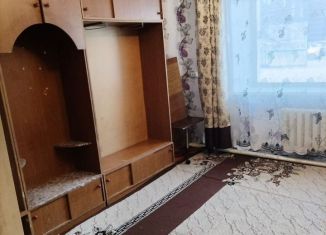 Сдается двухкомнатная квартира, 55 м2, Хакасия, улица Чайковского, 15