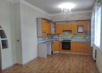 Продается 3-комнатная квартира, 70 м2, Республика Башкортостан, улица Тукаева, 72