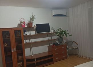 Продам 1-комнатную квартиру, 42 м2, Красноярский край, 8-й микрорайон, 10