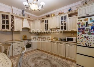 Продаю 3-ком. квартиру, 84 м2, Московская область, Набережная улица, 35