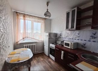 Сдам 2-ком. квартиру, 51 м2, Тобольск, 8-й микрорайон, 16