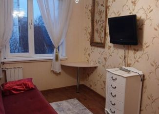 Сдается 2-ком. квартира, 45 м2, Москва, Чертановская улица, 29к1, метро Академика Янгеля