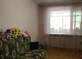 Продаю 3-ком. квартиру, 62 м2, Ростов-на-Дону, улица Зорге, 18, Советский район