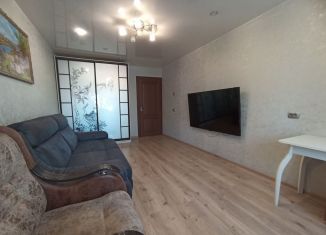 Продается трехкомнатная квартира, 58 м2, Павловск, Горная улица, 12