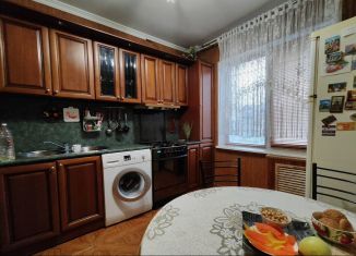 Сдача в аренду 2-ком. квартиры, 58 м2, Краснодарский край, улица Видова, 85