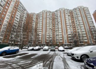 Продаю 3-ком. квартиру, 74 м2, Москва, улица Академика Анохина, 5к3, метро Тропарёво