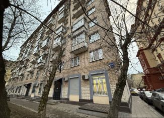 Продаю квартиру студию, 16.7 м2, Москва, Космодамианская набережная, 4/22А, метро Новокузнецкая