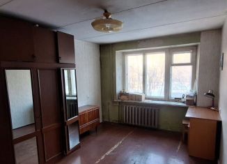 Продается трехкомнатная квартира, 51.6 м2, Екатеринбург, улица Цвиллинга, 20, метро Чкаловская