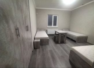 Сдам в аренду комнату, 18 м2, Крым, улица Мамеди Эмир-Усеина, 2