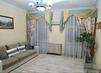 Сдается 2-ком. квартира, 64 м2, Нижний Новгород, улица Ефремова, 2