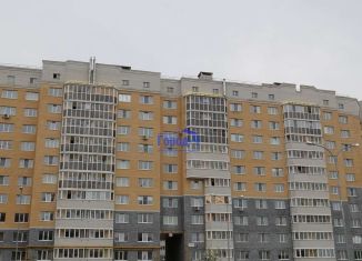 Продажа 2-ком. квартиры, 75 м2, Чебоксары, улица Филиппа Лукина, 6