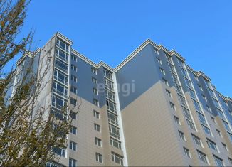 Продается трехкомнатная квартира, 93 м2, Махачкала, улица Времена Года, 6