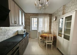 Продам 3-ком. квартиру, 83 м2, Краснодар, улица Красных Партизан, 1/3, улица Красных Партизан