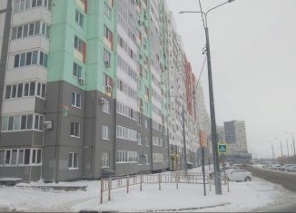 Продается 1-ком. квартира, 35 м2, Оренбург, улица Братьев Хусаиновых, 4