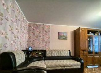 Продажа 2-ком. квартиры, 54 м2, Чебоксары, улица Эльгера, 13