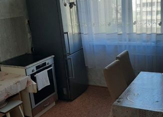 Продам 2-комнатную квартиру, 56.7 м2, Челябинская область, улица Калинина, 15