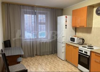 Сдам 1-комнатную квартиру, 45 м2, Тюмень, улица Пермякова, 84к2