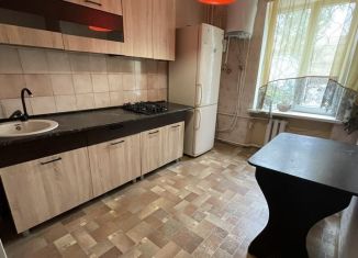 Сдаю в аренду 3-ком. квартиру, 62 м2, Керчь, улица Цибизова, 7