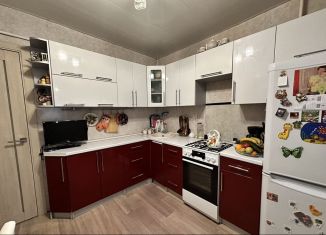 Продается 2-комнатная квартира, 50 м2, Ростов, Октябрьская улица