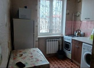 Сдам 1-ком. квартиру, 32 м2, Севастополь, улица Гоголя, 36