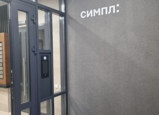 Сдам в аренду 1-комнатную квартиру, 34 м2, Тюменская область, улица Республики, 204к7