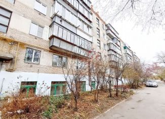 3-комнатная квартира на продажу, 60 м2, Челябинская область, улица имени Ю.А. Гагарина, 18