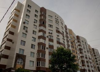 Продается 2-комнатная квартира, 93 м2, Курск, улица Горького, 70