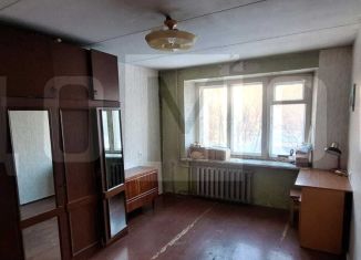 Продам 3-ком. квартиру, 51.6 м2, Екатеринбург, улица Цвиллинга, 20, метро Чкаловская