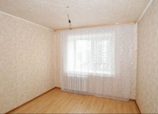 Продам 2-ком. квартиру, 33.5 м2, Новосибирск, улица Петухова, 12