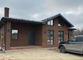 Продам дом, 110 м2, деревня Макаровка, Виноградная улица