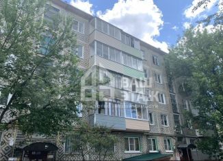 Продаю 2-комнатную квартиру, 45 м2, Калуга, улица Гурьянова, 45