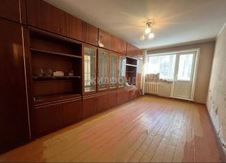 Продаю 2-ком. квартиру, 44 м2, Алтайский край, улица Антона Петрова, 152