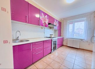 Продам двухкомнатную квартиру, 72.2 м2, Березники, улица Тельмана, 42, ЖК У Пруда