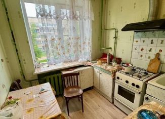 Продается 3-ком. квартира, 55 м2, Бокситогорск, улица Павлова, 21