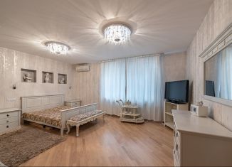 Аренда 4-комнатной квартиры, 148.5 м2, Екатеринбург, улица Хохрякова, 74