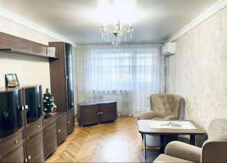 Сдам 3-ком. квартиру, 59 м2, Краснодар, улица Гагарина, 246