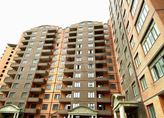 Продаю 3-комнатную квартиру, 125 м2, Махачкала, улица Примакова, 38