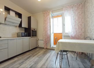 Сдается в аренду 1-ком. квартира, 40 м2, Москва, улица Знаменские Садки, 11